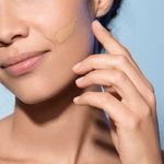 Protetor-Solar-Facial-Matte-FPS-50--Bioderma-Photoderm-M-Douree-40-ml-Textura-modelo