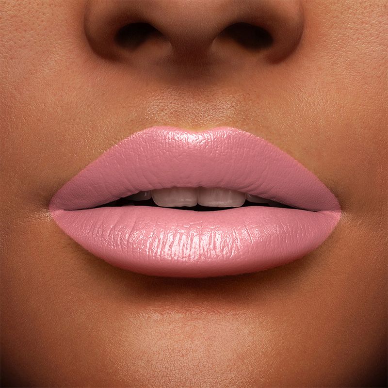 Batom-Cremoso-Cintilante-Lancome-L-Absolu-Timeless-276-35-g-Modelo