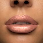 Batom-Cremoso-Cintilante-Lancome-L-Absolu-But-First-Cafe-546-35-g-Modelo-1
