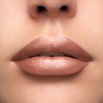 Batom-Cremoso-Cintilante-Lancome-L-Absolu-But-First-Cafe-546-35-g-Modelo-2