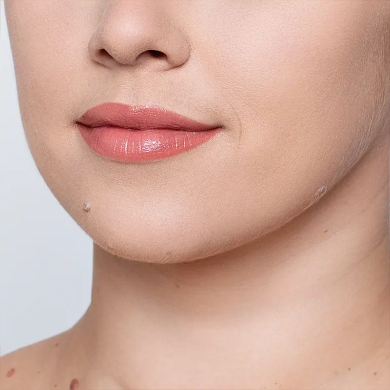 Batom-Cremoso-Cintilante-Lancome-L-Absolu-Shine-Plays-232-316-g-Modelo-2