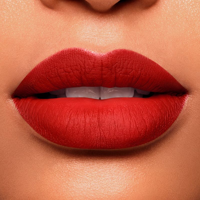 Batom-Cremoso-Matte-Lancome-L-Absolu-Rouge-Drama-138-338-g-Modelo