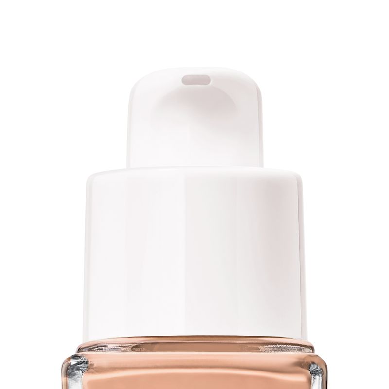 Base-Liquida-Luminosa-Lancome-Teint-Idole-Ultra-Wear-Care---Glow-Foundation-220C-30-ml