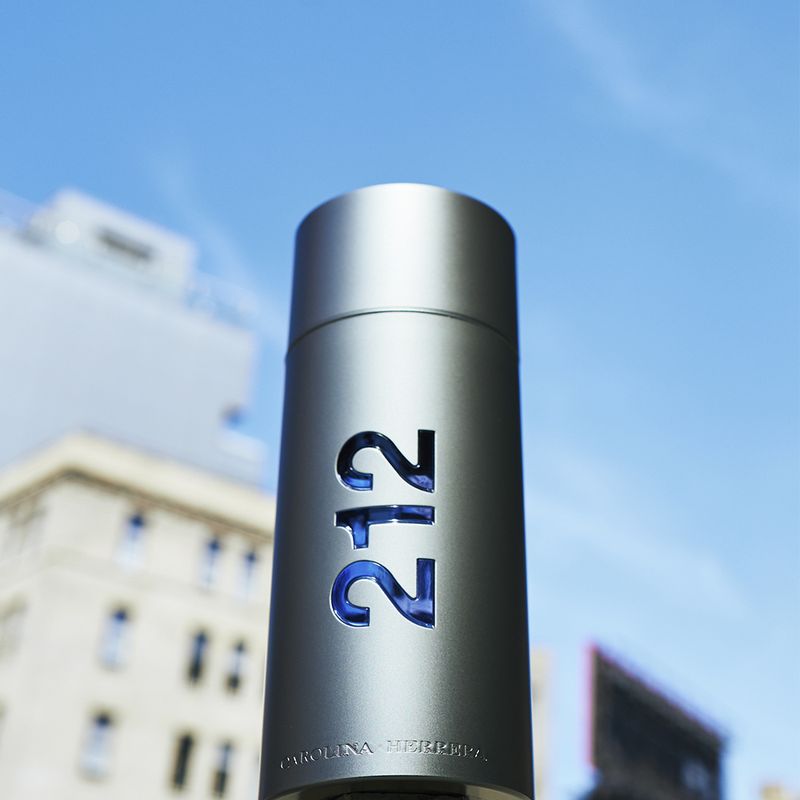 KIT-CH-212-MEN-EDT-PERF-MASC-100ML-GEL-POS-BARBA-100ML---CX-C--SINAL-DE--