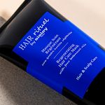 Mascara-de-Reparacao-Sisley-Hair-Rituel-Regenerating-Hair-Care-200-ml-Ambientada