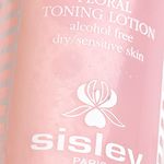 Tonico-Facial-de-Limpeza-Sisley-Floral-Toning-Aux-Fleurs-250-ml-Detalhe