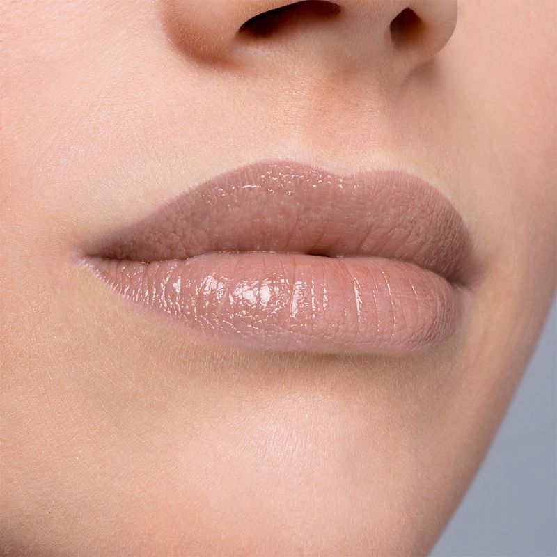 Batom-Cremoso-Cintilante-Sisley-Phyto-Lip-Twist-1-Nude-25-g-Modelo