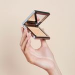 Po-Compacto-Matte-HD-Sisley-Blur-Expert-Neutro-11-g-Modelo-e-Produto