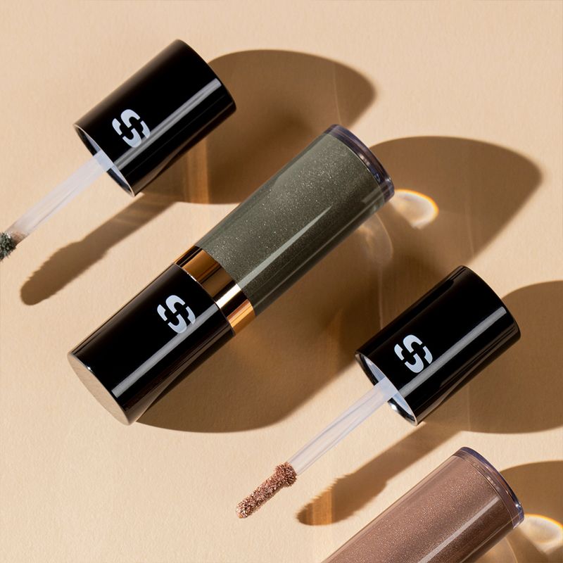 Sombra-Liquida-Sisley-Ombre-Eclat-Liquide-3-Pink-Gold-65-ml-Ambientada-1