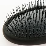 Escova-para-Desembaracar-WetBrush-Pro-Detangler-Preta-Detalhe