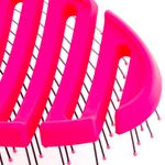 Escova-para-Secar-e-Desembaracar-WetBrush-Pro-Flex-Dry-Rosa-e-Preta-Detalhe-Verso
