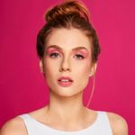 Lip-Balm-Hidratante-Fran-By-Franciny-Ehlke-Stick-Tint-Pink-63-g-Modelo