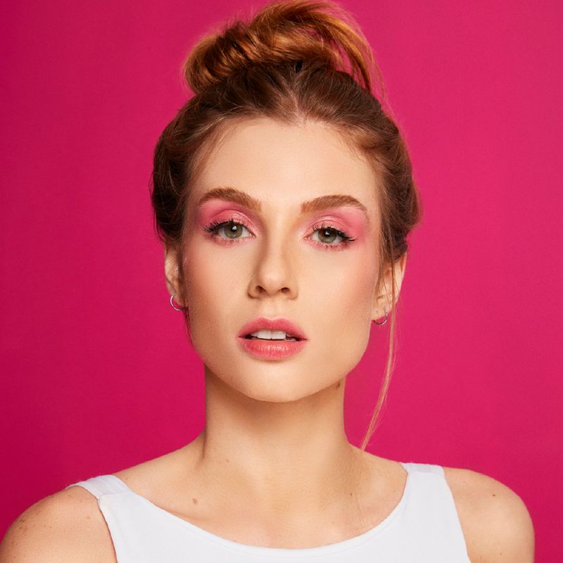 Lip-Balm-Hidratante-Fran-By-Franciny-Ehlke-Stick-Tint-Pink-63-g-Modelo
