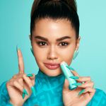Lip-Balm-de-Esfoliacao-Fran-By-Franciny-Ehlke-Scrub-Stick-Bamboo-62-g-Textura-Modelo-um