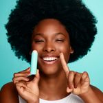 Lip-Balm-de-Esfoliacao-Fran-By-Franciny-Ehlke-Scrub-Stick-Bamboo-62-g-Modelo