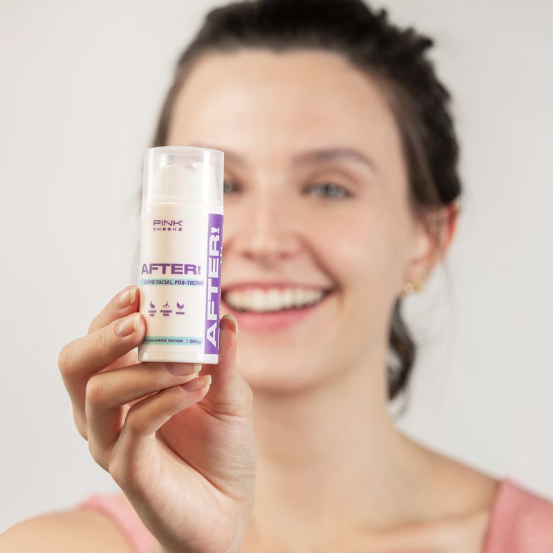 Creme-Facial-Hidratante-Pos-Treino-Pink-Cheeks-After--30-g-Modelo