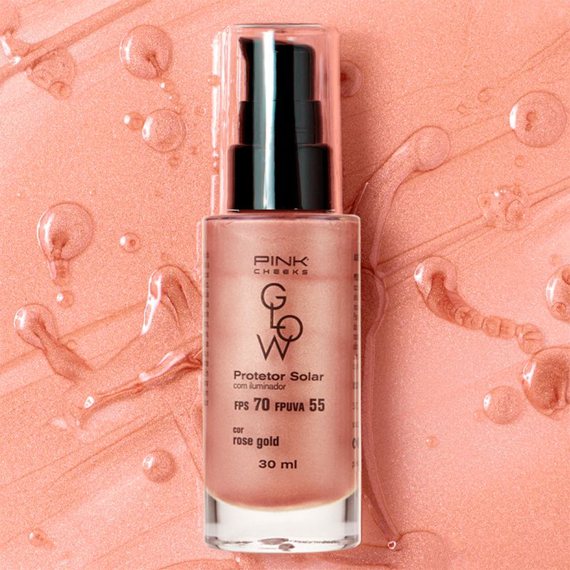 Protetor-Solar-Facial-com-Iluminador-Pink-Cheeks-Glow-FPS-70-FPUVA-55-Rose-Gold-30-ml-Ambientada