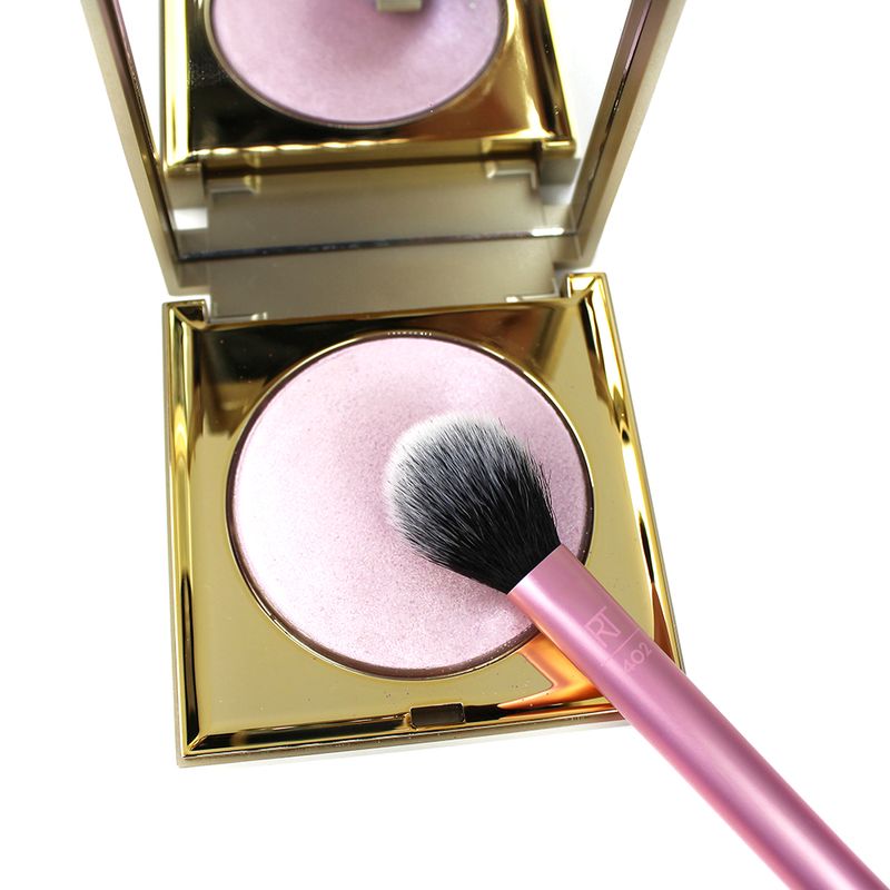 Pincel-para-Contorno-Real-Techniques-Setting-Brush-Rosa-Ambientada