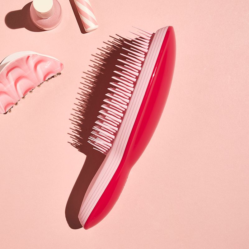 Escova-para-Finalizar-Tangle-Teezer-The-Ultimate-Rosa-Ambientada