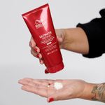 Condicionador-Wella-Professional-Ultimate-Repair-200-ml-Textura-Produto