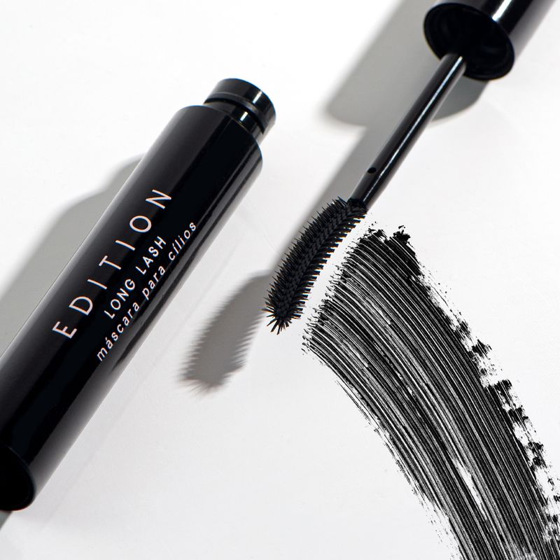 Mascara-para-Cilios-Alongadora-Oceane-Edition-Long-Lash-Preta-8-g-Ambientada