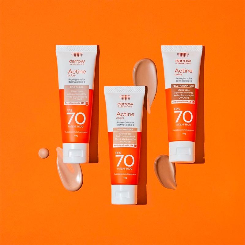 Protetor-Solar-Facial-Darrow-Actine-Colors-FPS70-Pele-Morena-Mais-40-g-Ambientada