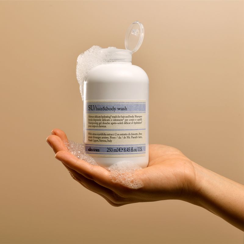 Shampoo-Davines-Essential-Haircare-SU-Hair-Body-Wash-250-ml-Textura