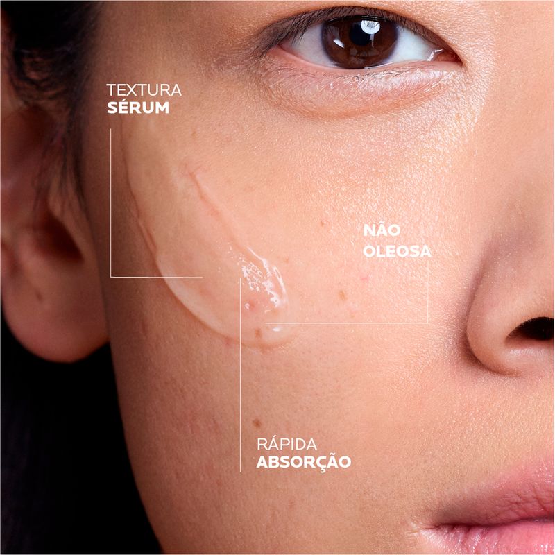 Serum-Facial-Antioleosidade-La-Roche-Posay-Effaclar-Ultra-Concentrado-15-ml-Textura