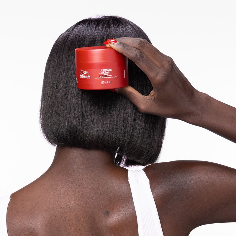 Mascara-de-Reparacao-Wella-Professional-Ultimate-Repair-500-ml-Cabelo-dois