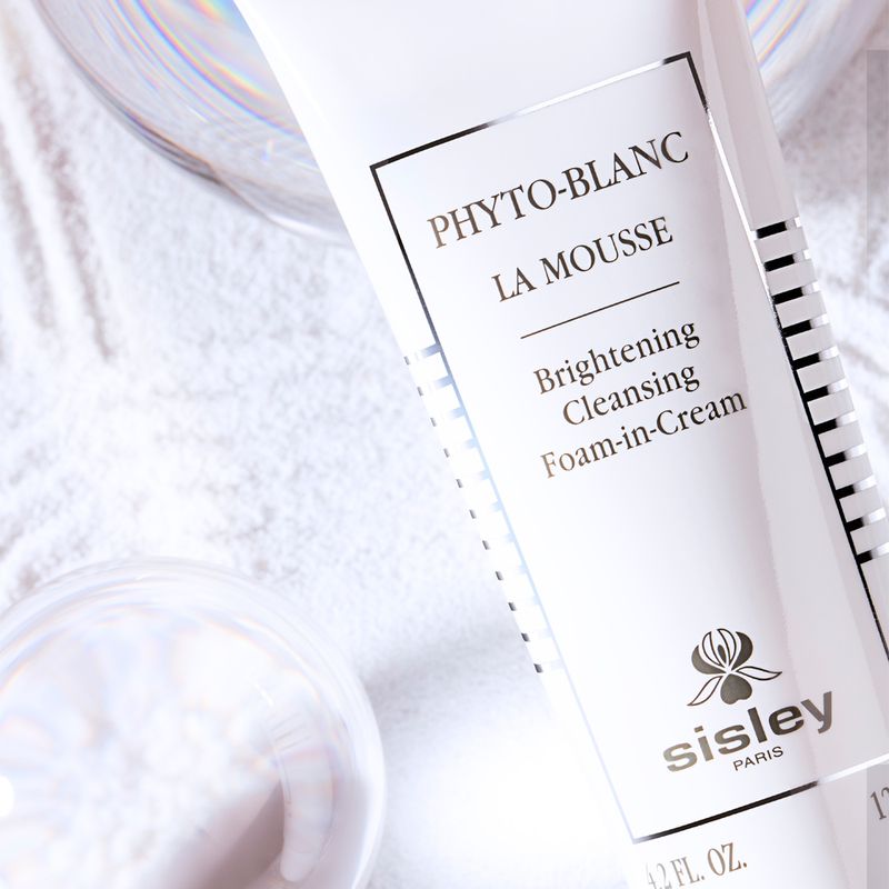 creme-facial-em-mousse-clareador-de-manchas-sisley-phyto-blanc-125-ml