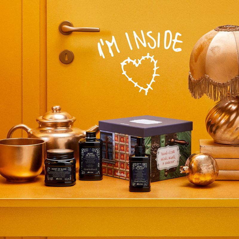 Kit-Davines-Heart-Of-Glass---Shampoo-250-ml---Condicionador-250-ml---Mascara-150-ml-Ambientada