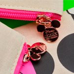 Necessaire-Essence-Back-To-The-Roots-Mickey-e-Minnie-Rosa