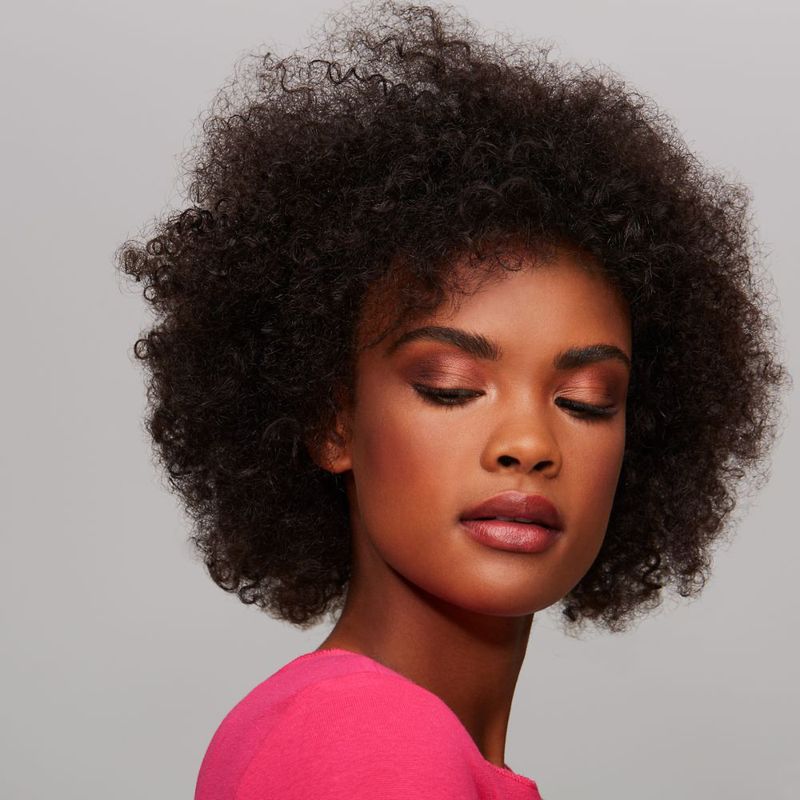 Paleta-de-Sombra-em-Po-Essence-The-Brown-9-Shades