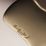 Massageador-Facial-Sisley-Ginkgo-Gua-Sha-Dourado