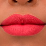 Batom-Liquido-Matte-Essence-8h-Matte-07-Classic-Red-25ml