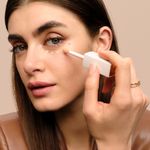 Lancome-Teint-Idole-Ultra-Wear-Care---Glow-240w-Corretivo-Liquido-135ml