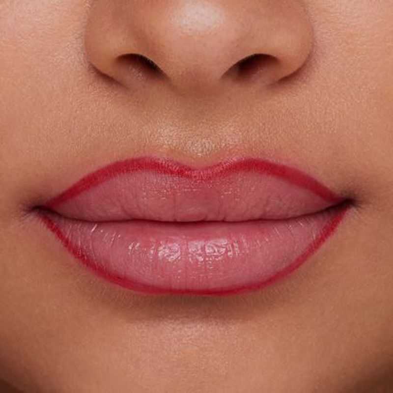 Lapis-Labial-Essence-8H-Matte-07-Classic-Red-03-g
