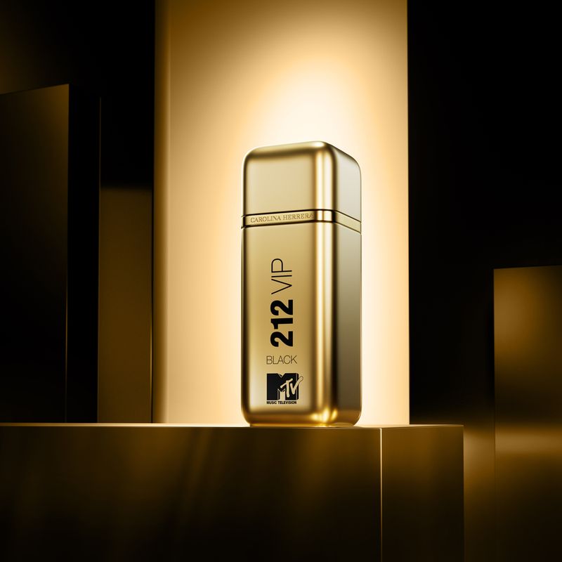Perfume-Carolina-Herrera-212-VIP-Black-NYC-MTV-Music-Masculino-Eau-de-Parfum-100-ml