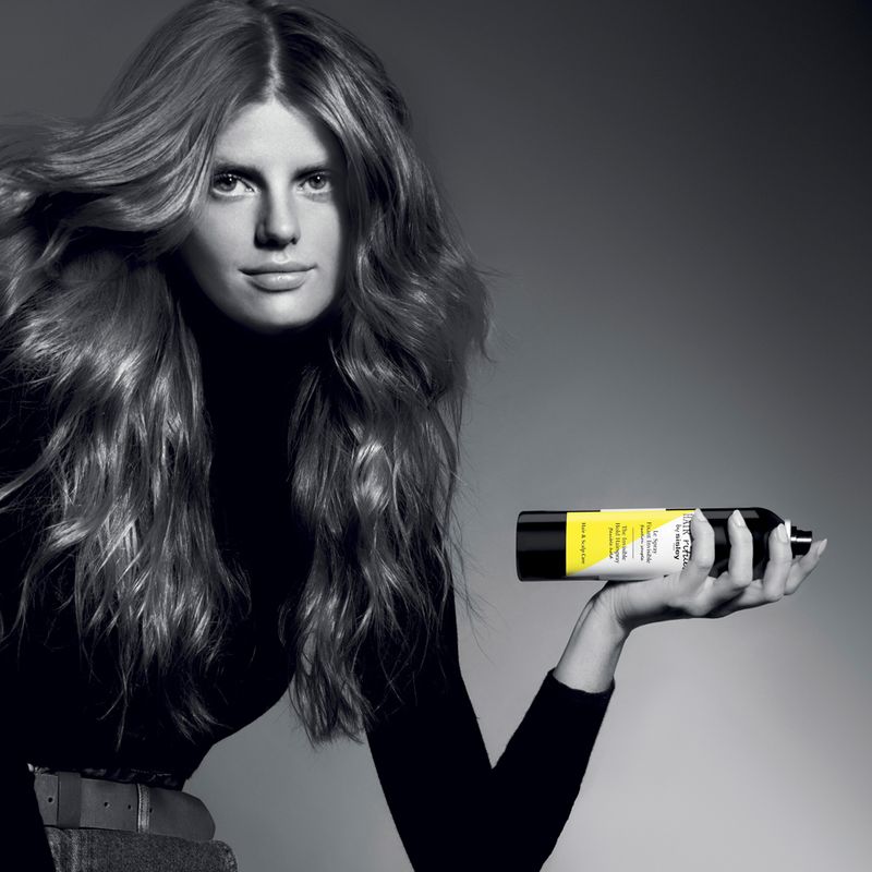 Spray-de-Fixacao-Sisley-Hair-Rituel-Fixant-Le-Spray-250-ml