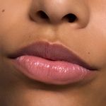 Balm-Labial-Essence-Juicy-Bomb-Glossy-Butter-02-So-Berry-Cute-25-g