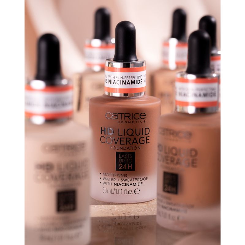 Base-Liquida-Catrice-Hd-Liquid-Coverage-Foundation-040-Warm-Beige