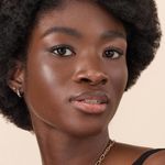 Base-Ultra-Leve-Catrice-Soft-Glam-Filter-098-Deep
