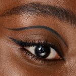 Lapis-Catrice-Kohl-Kajal-A-Prova-D’Agua-Preto
