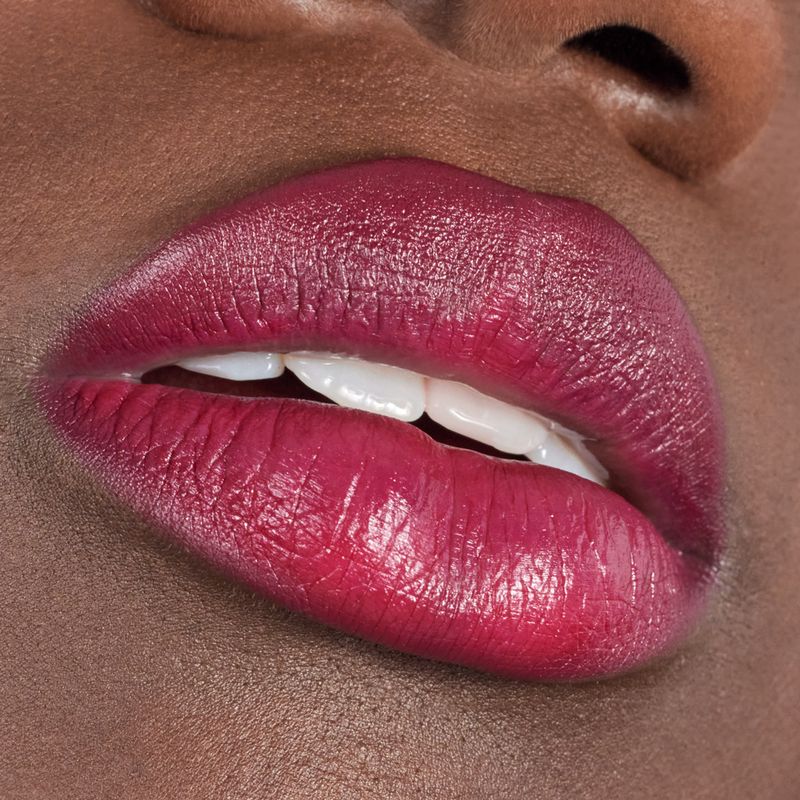 Batom-em-Lapis-Catrice-Intense-Matte-040-Very-Berry