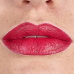 Batom-em-Lapis-Catrice-Intense-Matte-040-Very-Berry