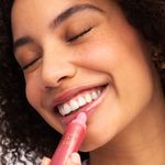 Gloss-Lancome-Juicy-Tubes-16-Almond-Drip