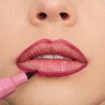 Lapis-labial-ponta-de-feltro-STAIN--TATTOO-essence-01-Everyone-s-Nude-Pink-25-ML