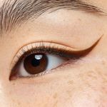 Delineador-em-caneta-a-prova-d-agua-Super-Fine-essence-02-Light-Brown-07g