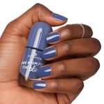 Esmalte-de-unhas-com-efeito-gel-essence-74-NO-ROOM-FOR-THE-blues-8-ML