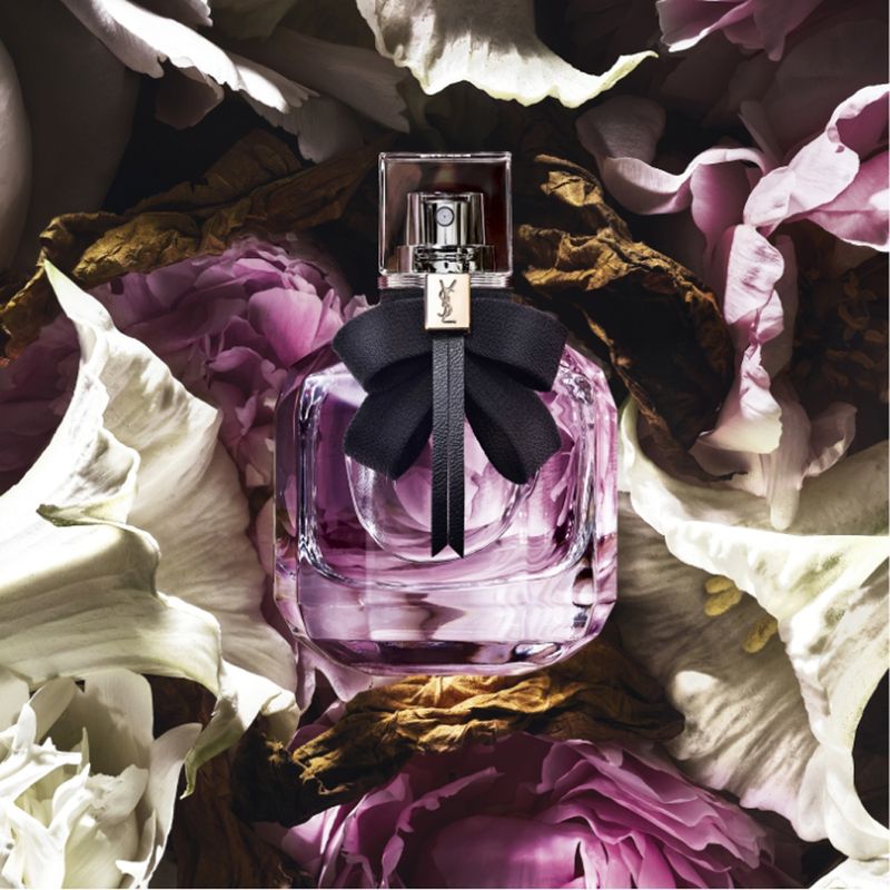 Perfume-Yves-Saint-Laurent-Mon-Paris-Feminino-Eau-de-Parfum-30-ml-F3
